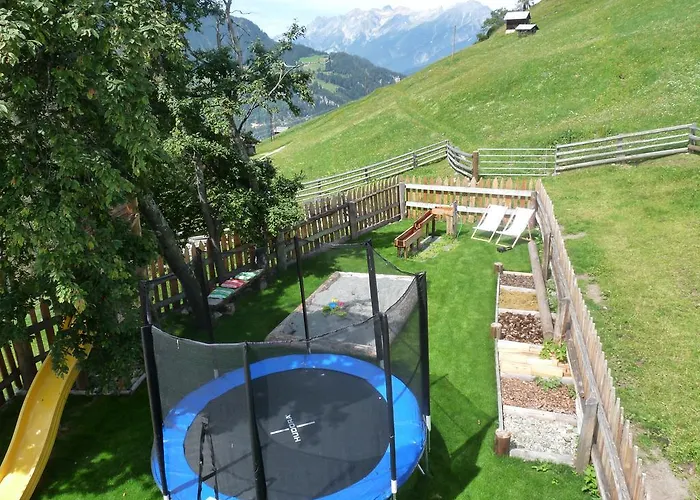 Biohof Inntalblick شقة